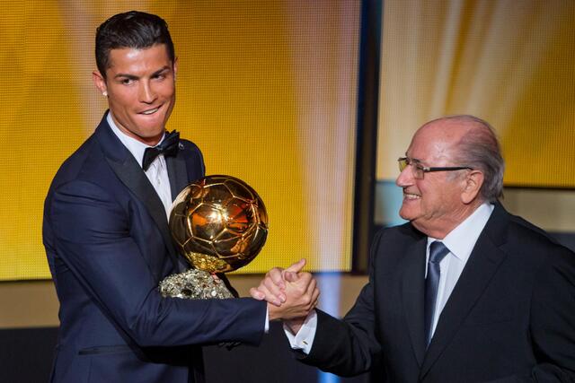 Cristiano Ronaldo là cầu thủ xuất sắc với khi về nhất với 37,66% số phiếu bầu Cristiano Ronaldo là cầu thủ xuất sắc với khi về nhất với 37,66% số phiếu bầu