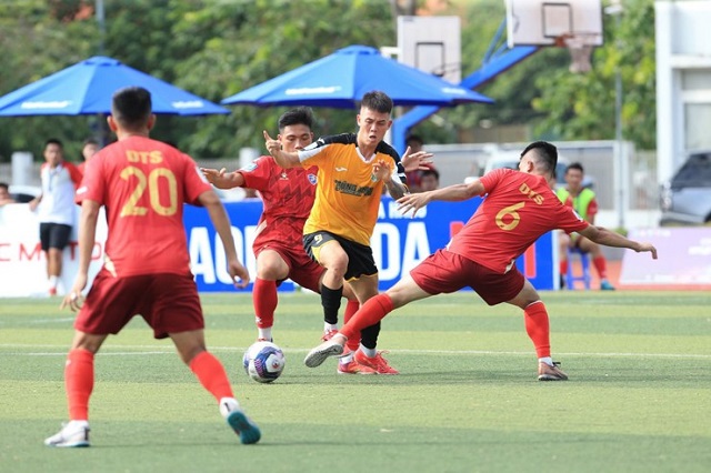 Thời gian mỗi hiệp thi đấu bóng đá 5 người là bao lâu? Thời gian mỗi hiệp thi đấu bóng đá 5 người là bao lâu?