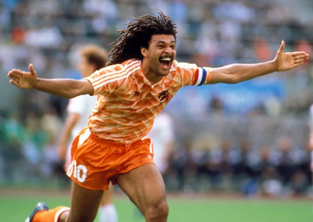 Ruud Gullit - tượng đài bóng đá bất tử Hà Lan