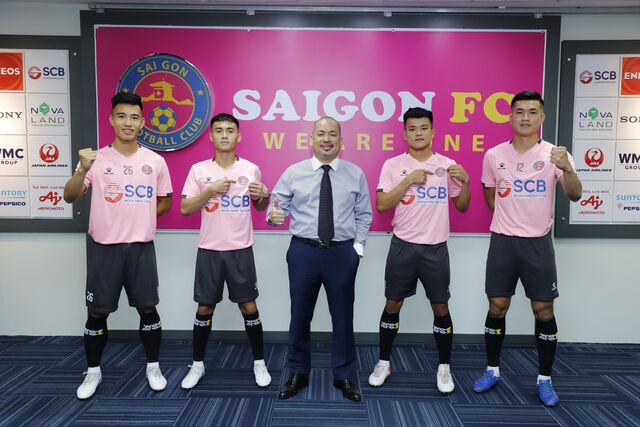Danh sách 4 cầu thủ Việt Nam sang Nhật thi đấu cho FC Ryukyu và Azul Claro Danh sách 4 cầu thủ Việt Nam sang Nhật thi đấu cho FC Ryukyu và Azul Claro