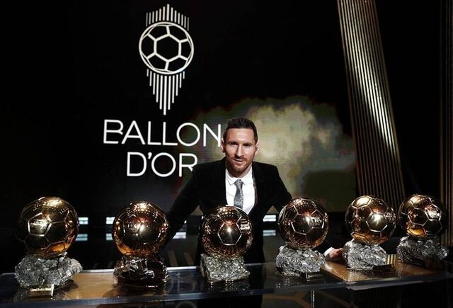 Lionel Messi: Cầu thủ vĩ đại nhất được vinh danh 8 lần Lionel Messi: Cầu thủ vĩ đại nhất được vinh danh 8 lần