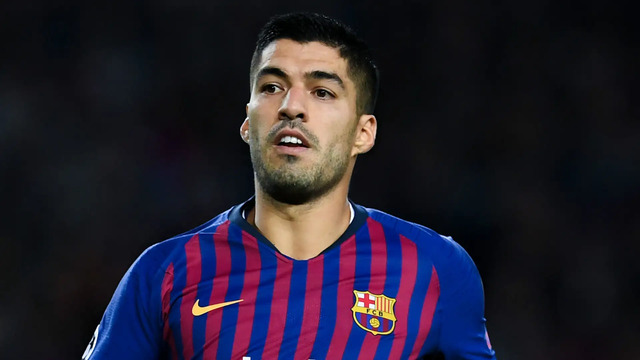 Luis Suárez nổi bật với bản năng sát thủ, ghi gần 500 bàn và để lại dấu ấn đậm nét tại Ajax, Liverpool và Barcelona. Luis Suárez nổi bật với bản năng sát thủ, ghi gần 500 bàn và để lại dấu ấn đậm nét tại Ajax, Liverpool và Barcelona.