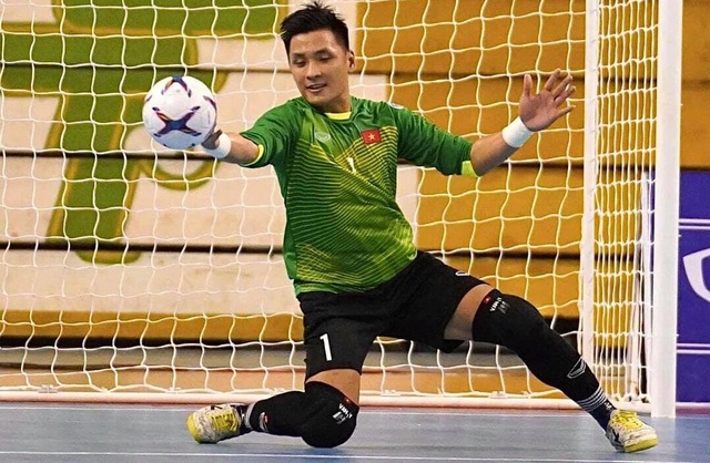 Quy tắc chạm bóng hai lần dành cho thủ môn Quy tắc chạm bóng hai lần dành cho thủ mônQuy tắc chạm bóng hai lần dành cho thủ môn