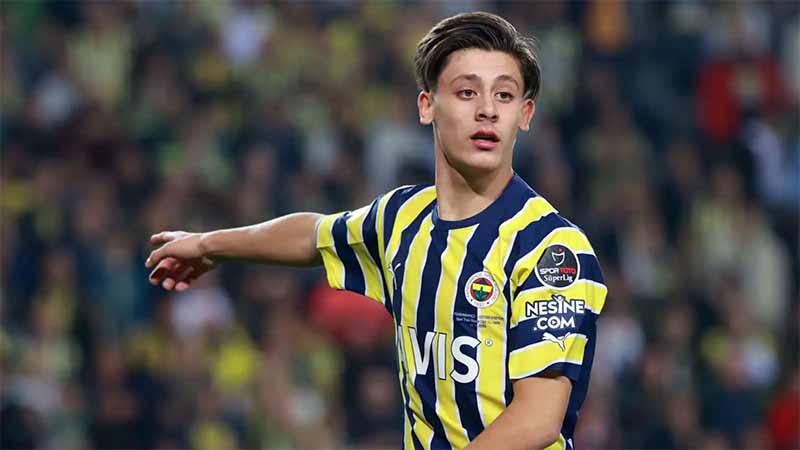 Tiểu sử Arda Güler: Thần đồng Thổ Nhĩ Kỳ làm rung chuyển châu Âu 