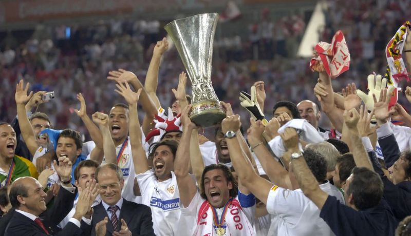 Phong cách thi đấu đặc trưng dưới thời các HLV Sevilla Phong cách thi đấu đặc trưng dưới thời các HLV Sevilla