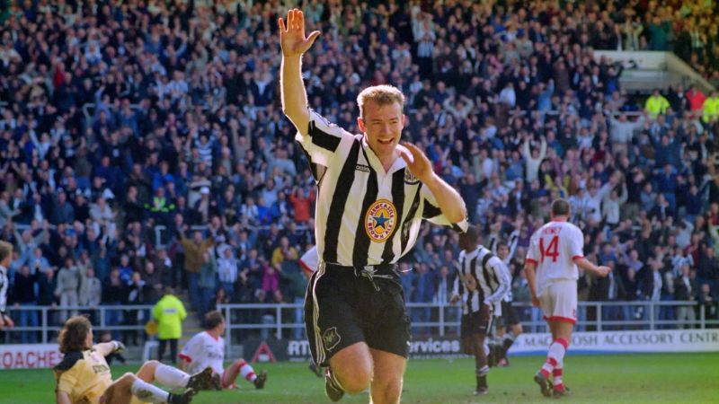 Cầu thủ ghi nhiều bàn thắng nhất ngoại hạng Anh Alan Shearer
