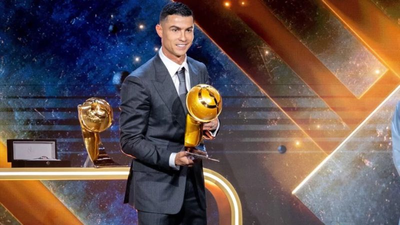 Quả bóng vàng Dubai ai nhiều nhất gọi tên Cristiano Ronaldo Quả bóng vàng Dubai ai nhiều nhất gọi tên Cristiano Ronaldo